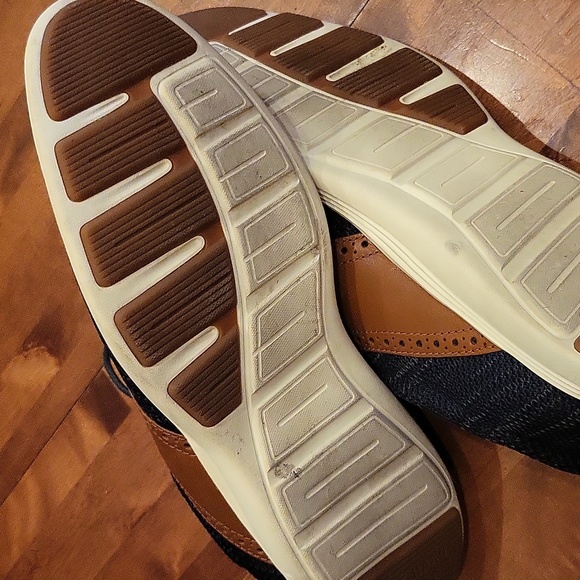 Cole Haan Casual Sneaker - Picture 6 of 6